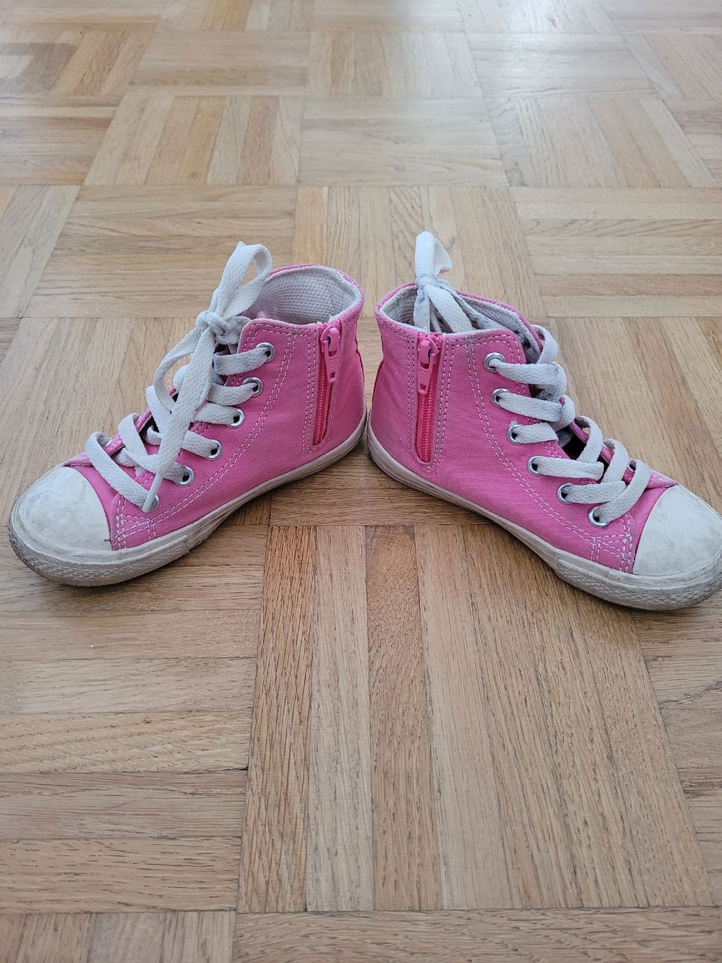 Next Scarpe per ragazze: Next Turnschuhe Grösse 25.5 – Usato da Frick venduto da Spain_3 2