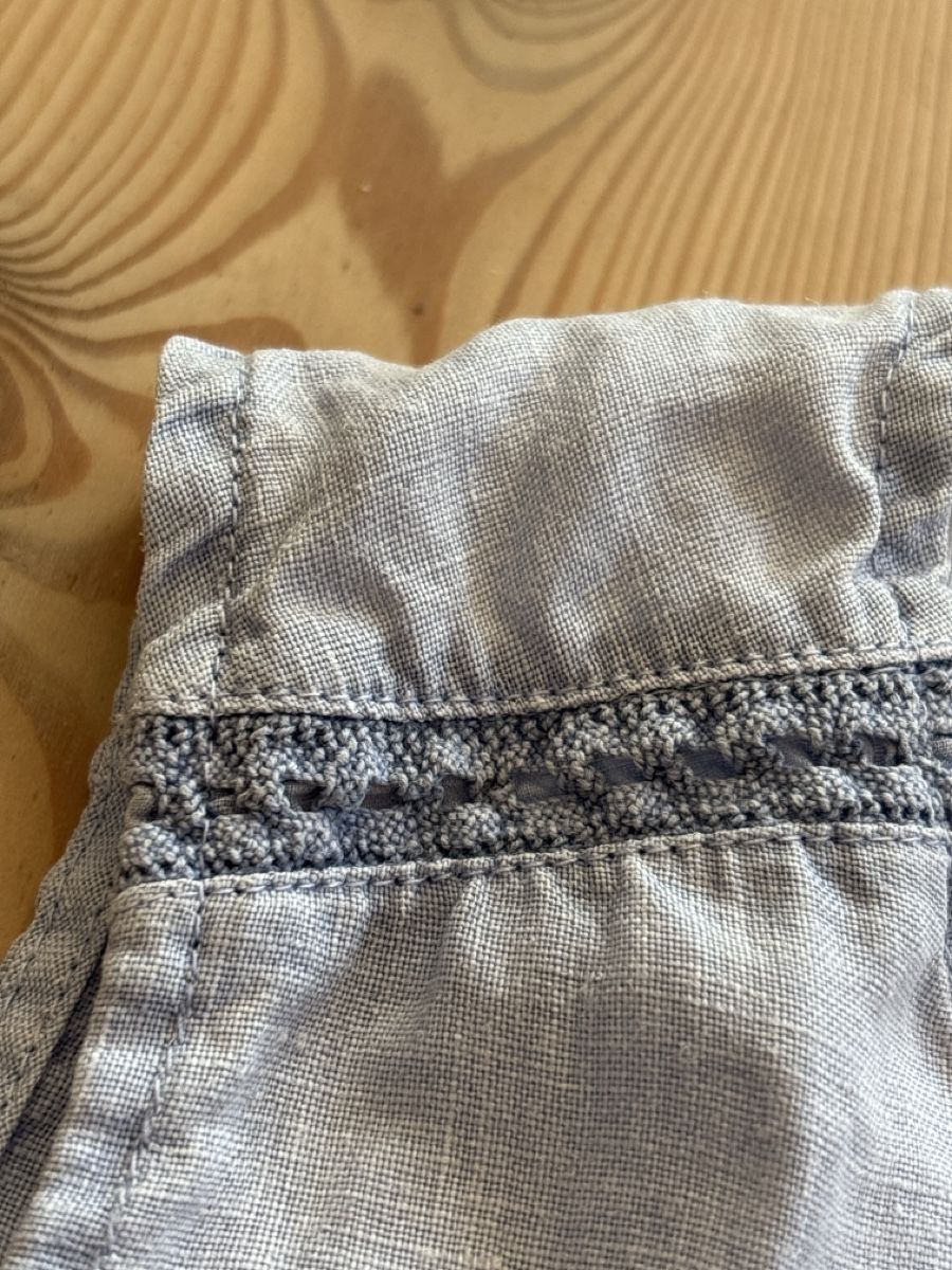 Tops: Top avec jolis détails bleu clair M/L – Gebraucht aus Arbaz von nin_zqc6 2
