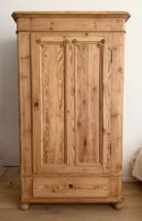 Schöner Bauernschrank (Helle, unbehandelte Bergfichte)