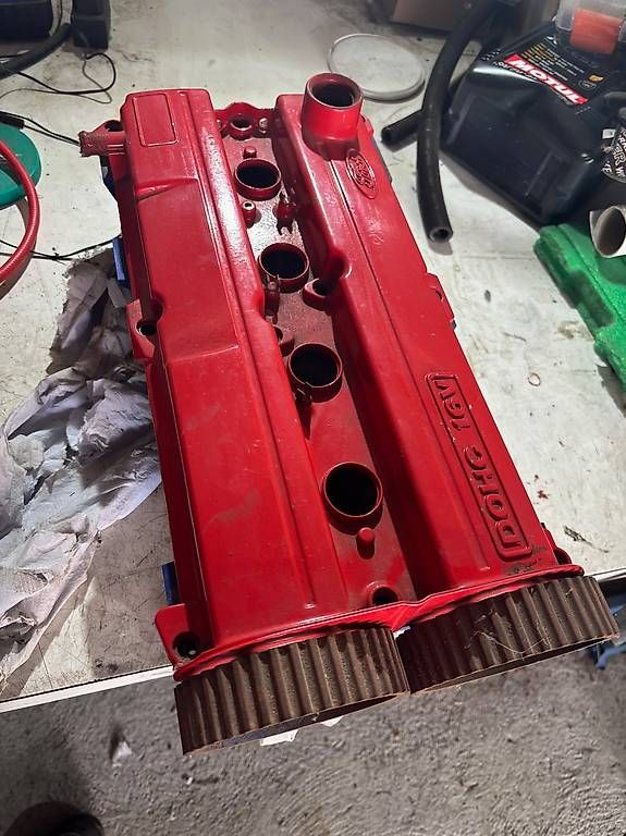 Tutti pezzi di ricambio auto: Zylinderkopf Ford DOHC 16V – Usato da Lengnau venduto da Beatle20