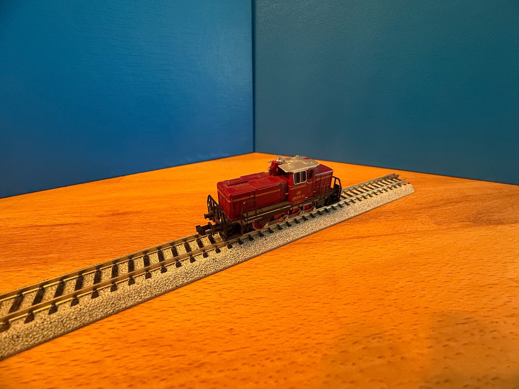 Trix Modellini di ferrovie: MINITRIX Diesellok BR 104 der DB – Usato da Diemtigen venduto da Mpsj4 1
