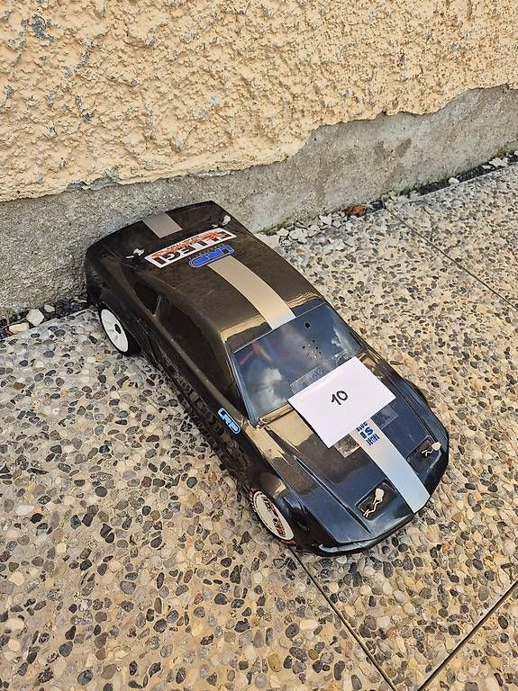 Modellismo RC: Voiture électrique extrêmement rapide – Usato da Le Fuet venduto da Allan18 1