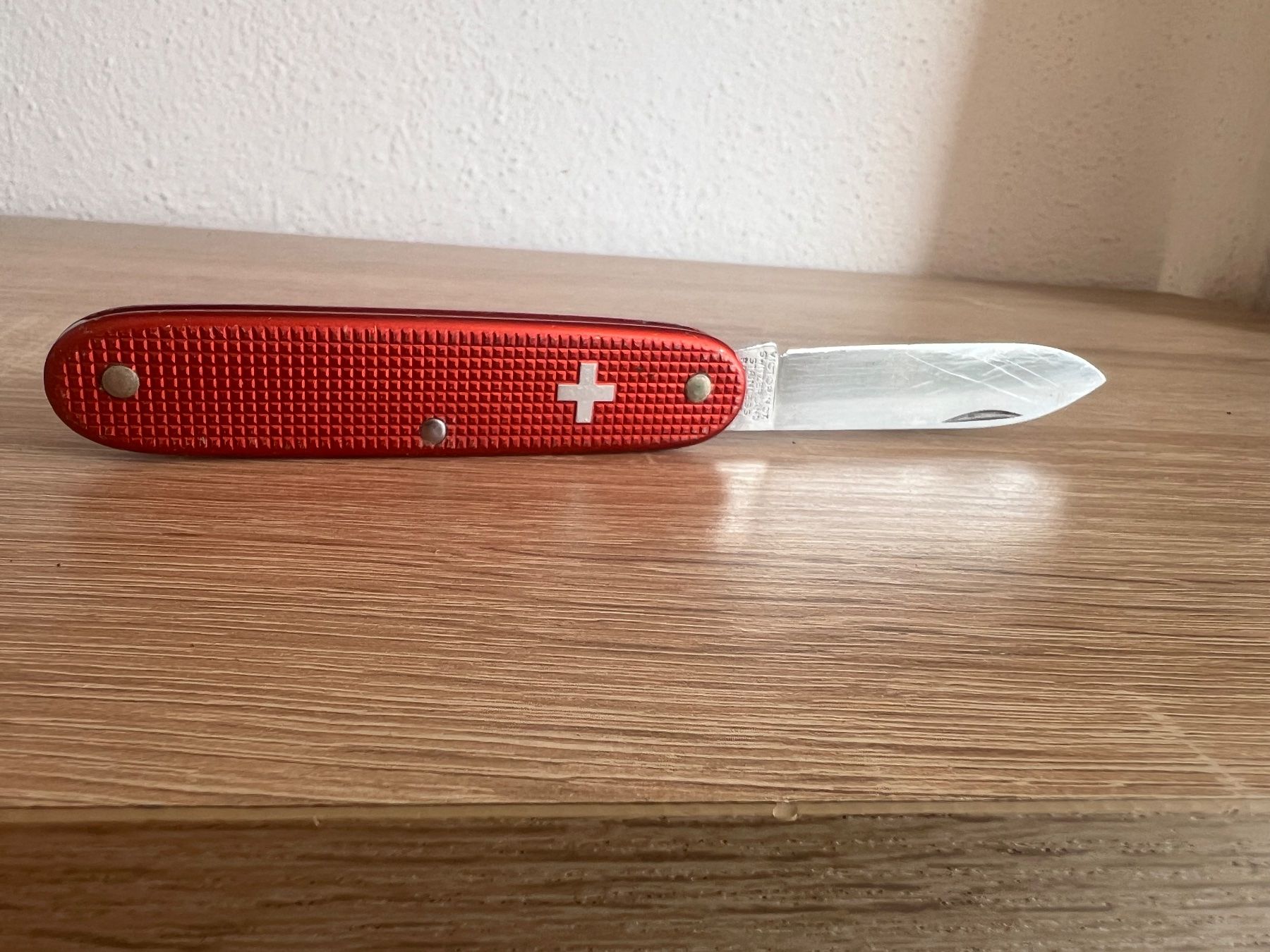 Victorinox Coltelli tascabile: Taschenmesser Alu rot Victorinox – Usato da frauenfeld venduto da pipi018 5