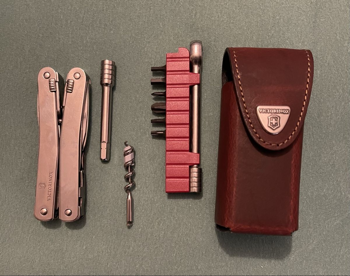 Victorinox Coltelli tascabile: Victorinox Swisstool Spirit X Plus – Nuovo e nell'imballaggio originale da Bern venduto da mowi60