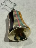 Antike, kleine Weihnachts-Glocke aus Glas, mehrfarbig