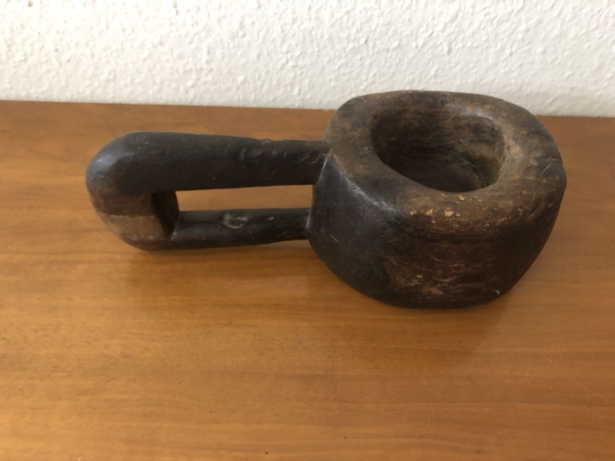 Autres pour cuisiner & mitonner: Objets rare peut-être un Mortier – D'occasion à petit lancy par FerreiraLuis