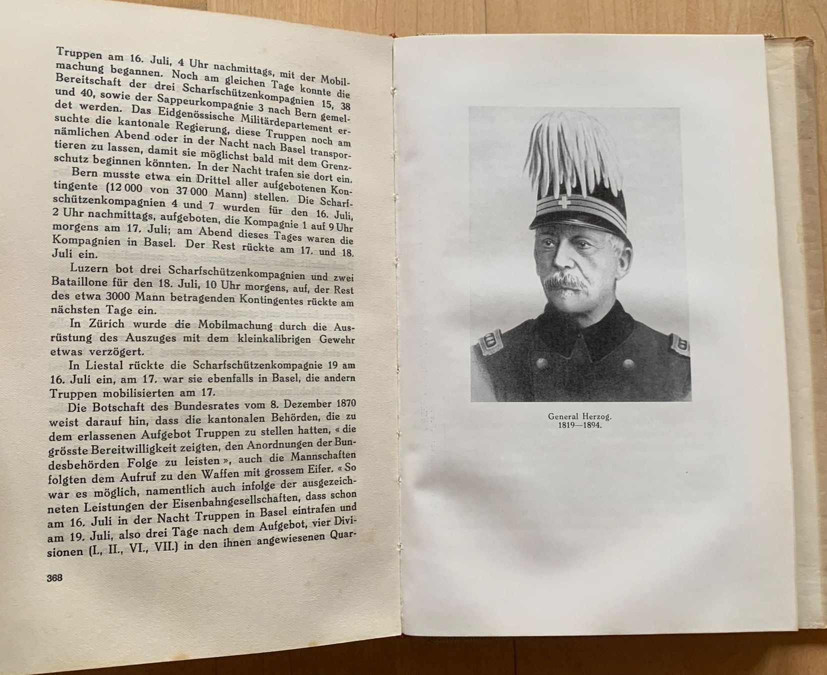 Libri: Buch Hundert Jahre Schweizer Wehrmacht – Usato da Goldingen venduto da Bergler012 7