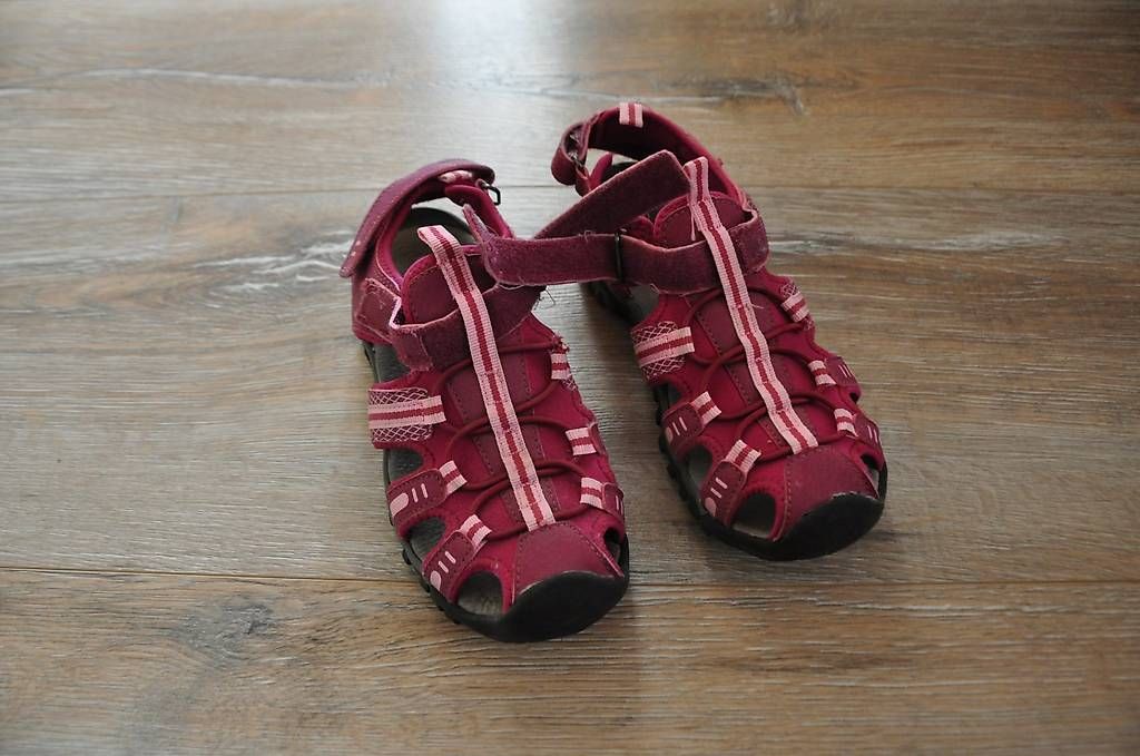 Scarpe per ragazze: Sandalen (Gr. 34) – Usato da Rubigen venduto da hockey1979