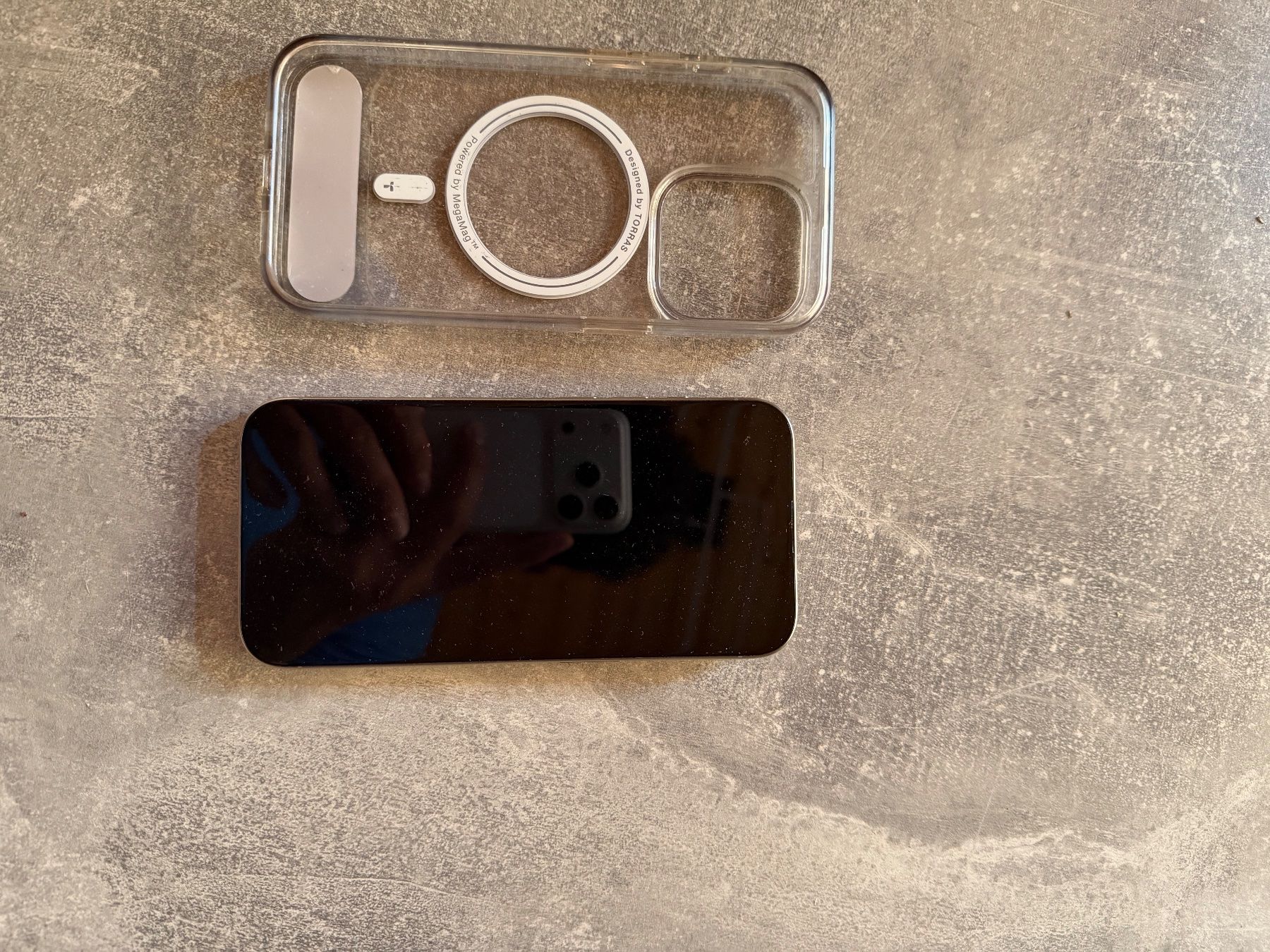 Apple Telefoni cellulari / Smartphones: iPhone 15 pro – Usato da Sonceboz-Sombeval venduto da clo_g9wl 5
