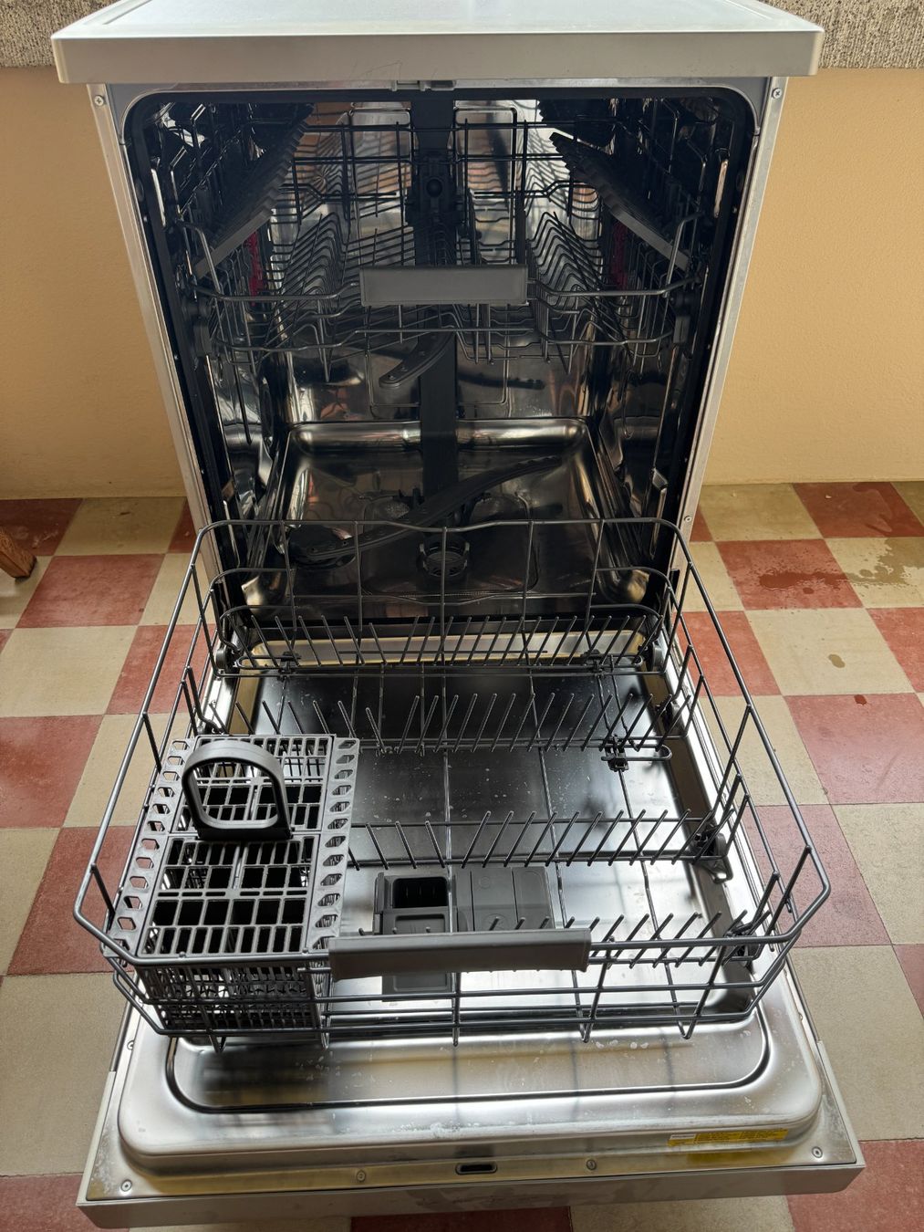 Whirlpool Lavastoviglie: Lave-vaisselle Whirlpool – Usato da Yverdon-les-Bains venduto da tvl_2qcr 1