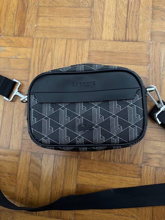 Taschen: Sacoche Lacoste  – Gebraucht aus Morges von bir_9rsr 1