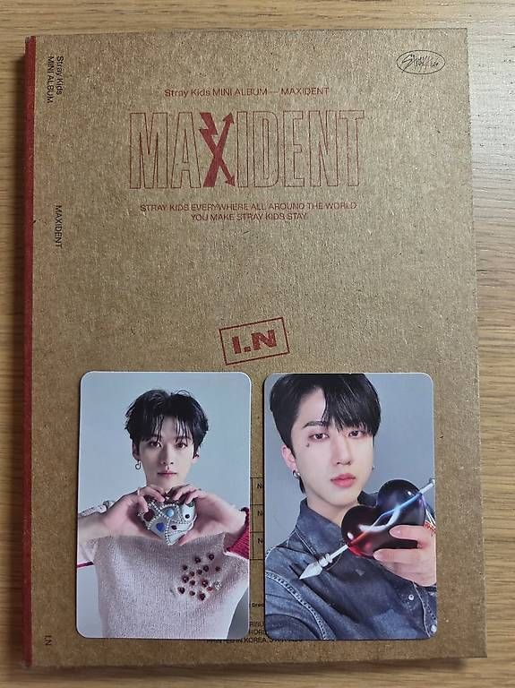 CDs: Straykids mini-album MAXIDENT: I.N version – D'occasion à Borex par elo_2kjw 1