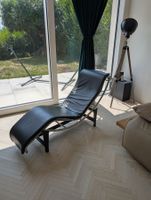 LC4 Liege Chaise Lounge Leder Schwarz Chrom Liegesessel