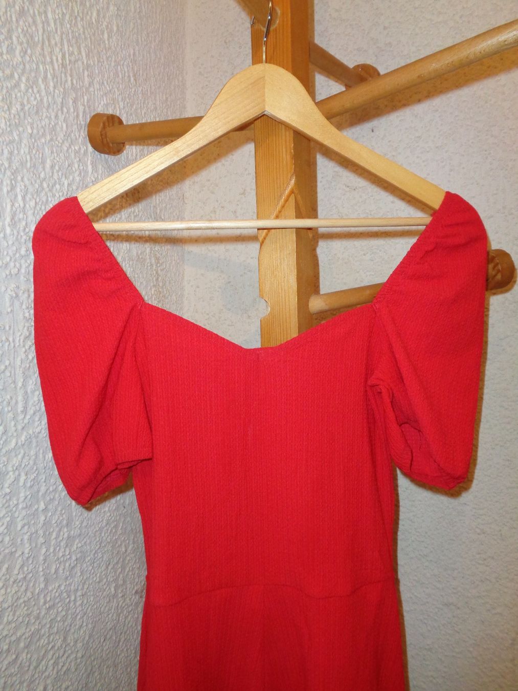 Jumpsuits: Combi-short rouge S – Gebraucht aus La Chaux-de-Fonds von Shana_aaa 1