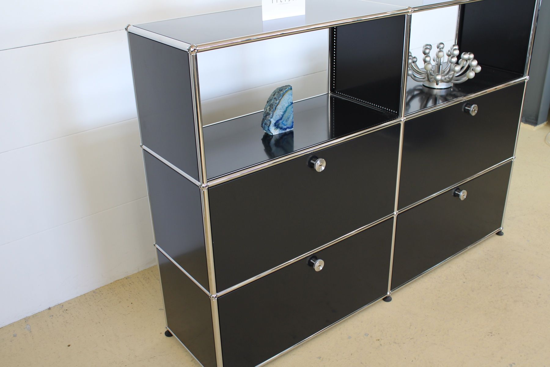 USM Kommoden: USM Sideboard in Schwarz, Lieferung möglich – Gebraucht aus Meinisberg von atelier_TILIJA 2
