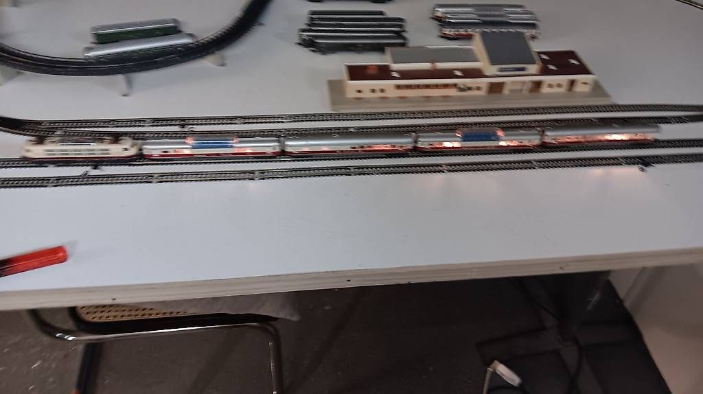 Modellini di ferrovie: DB 103 Personenzug – Usato da Rothrist venduto da Blacky1950 4