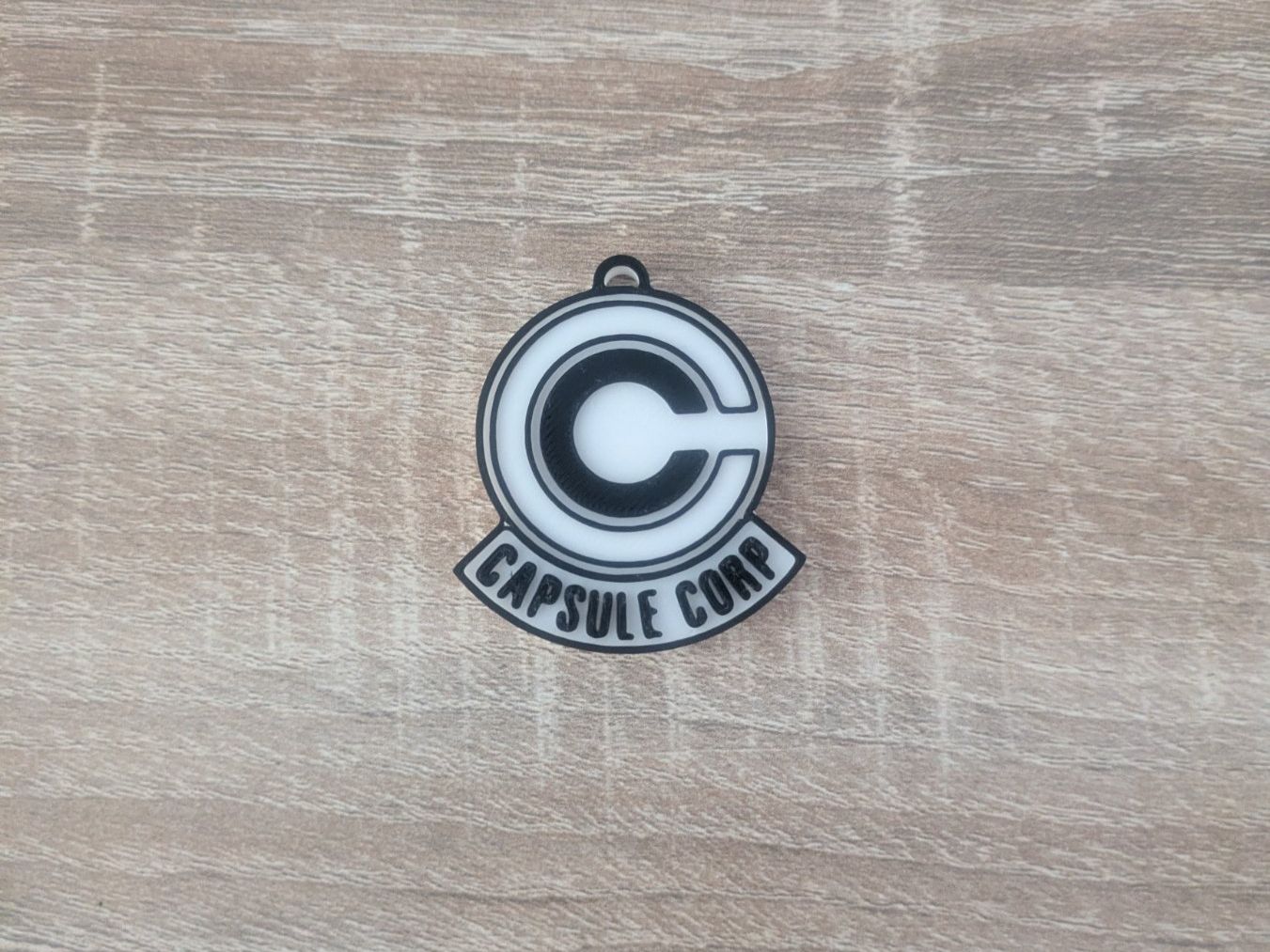 Portachiavi: Dragon Ball - Capsule Corp. Logo Keychain - 3D Printed – Nuovo (secondo la descrizione) da Losone venduto da AlpineLayer