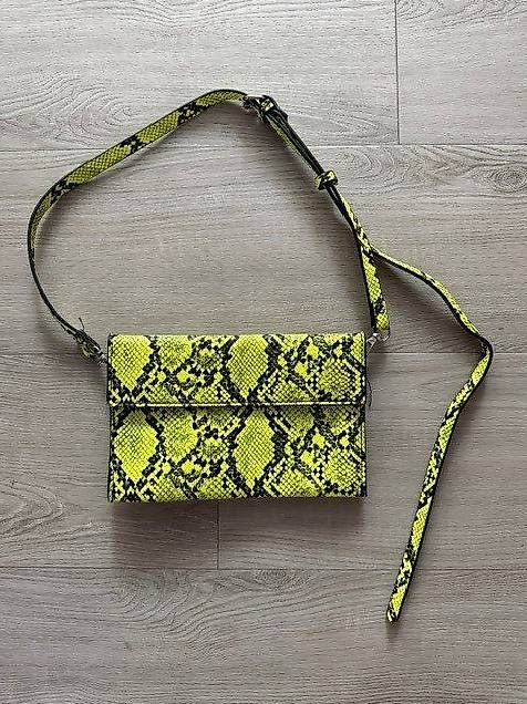 Taschen: Bauchtasche – Gebraucht aus Zürich von marta89 1