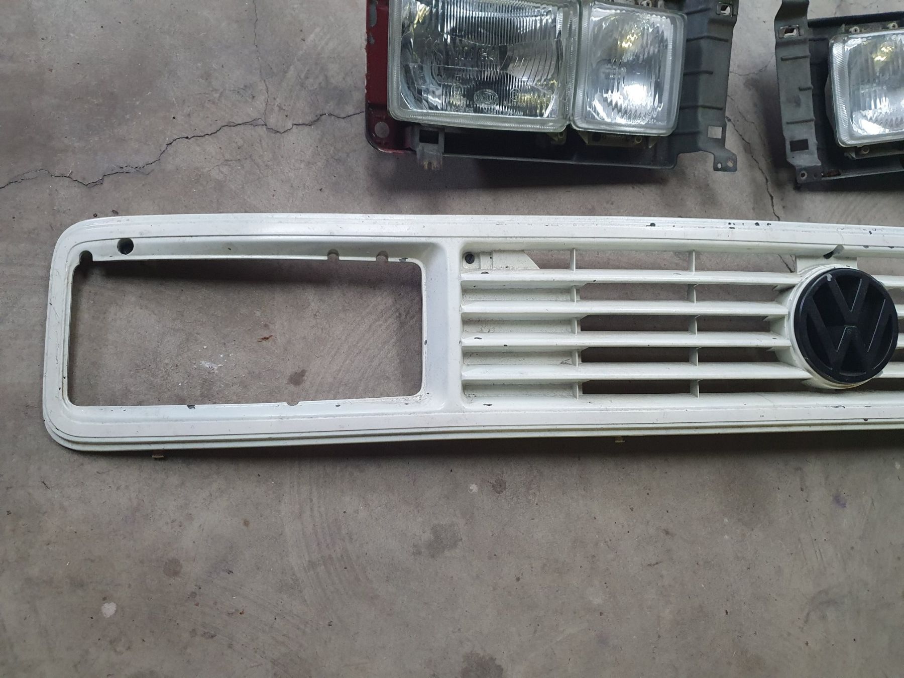 VW Fari: Eckige Scheinwerfer Doppelscheinwerfer VW Bus T3, li+re – Usato da Schönenberg ZH venduto da Technmech 3
