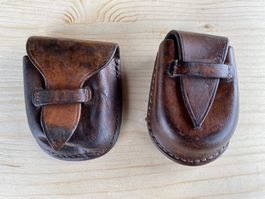2 schöne Hufnägeletui Schweizer Militär