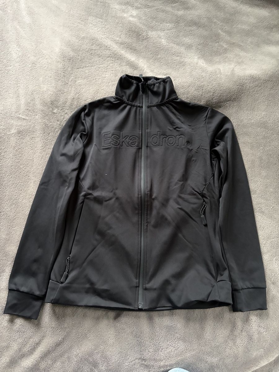 Eskadron Jacken: Eskadron Sweatjacke – Gebraucht aus Luterbach von so_gas99 1