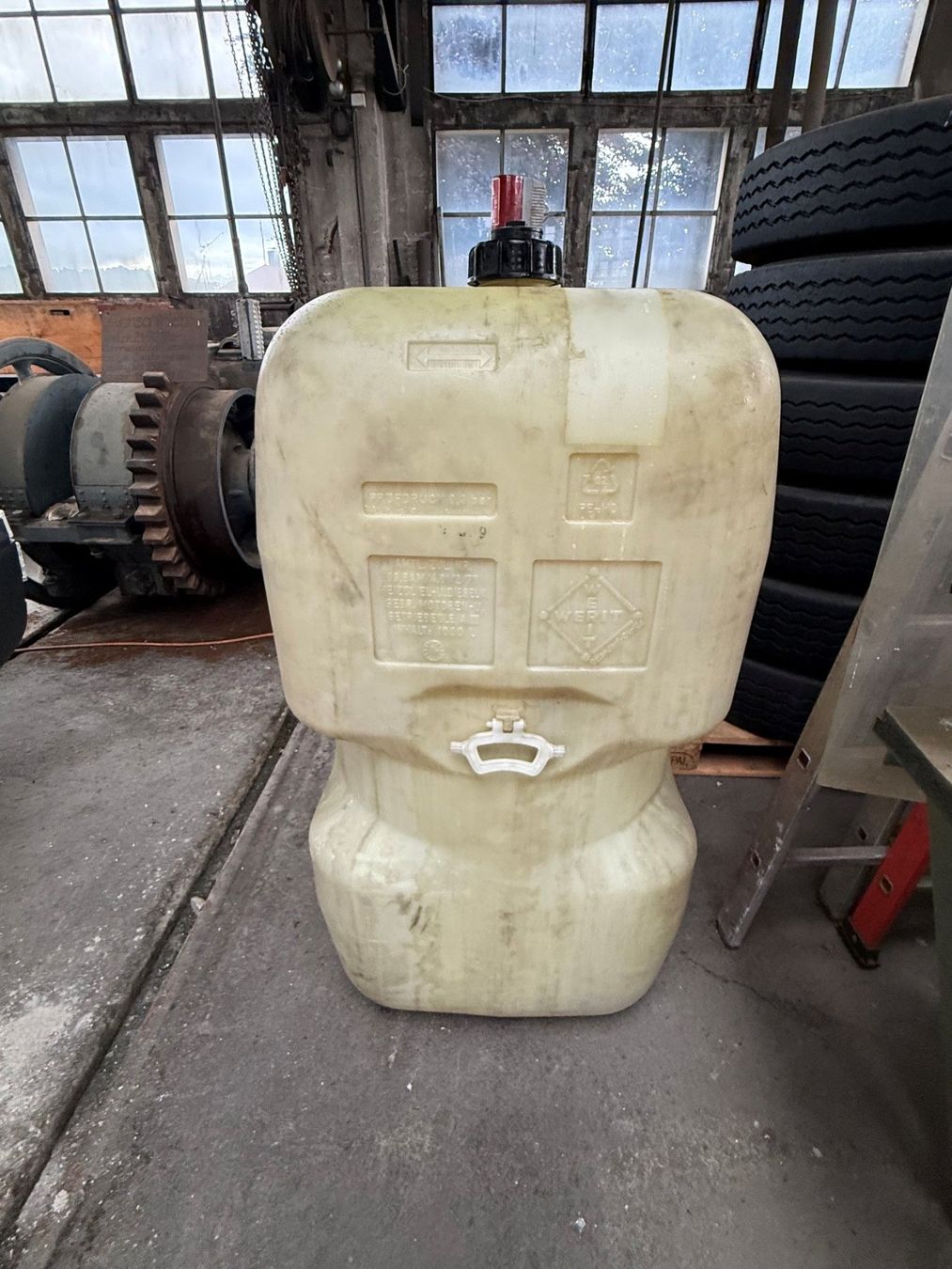 Accessori per altri veicoli: 1000L Tank, gebraucht. – Usato da Heiden venduto da ABGarage 4