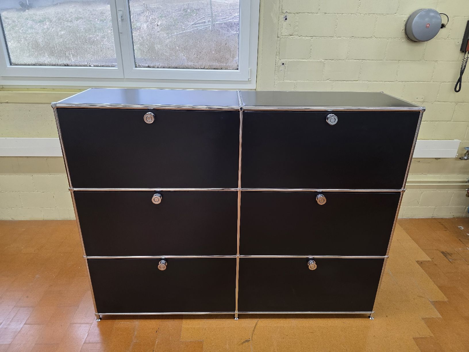 Flexcube Scaffali: Designer Regal Flexcube in schwarz – Usato da Lichtensteig venduto da Polsterwerk 2