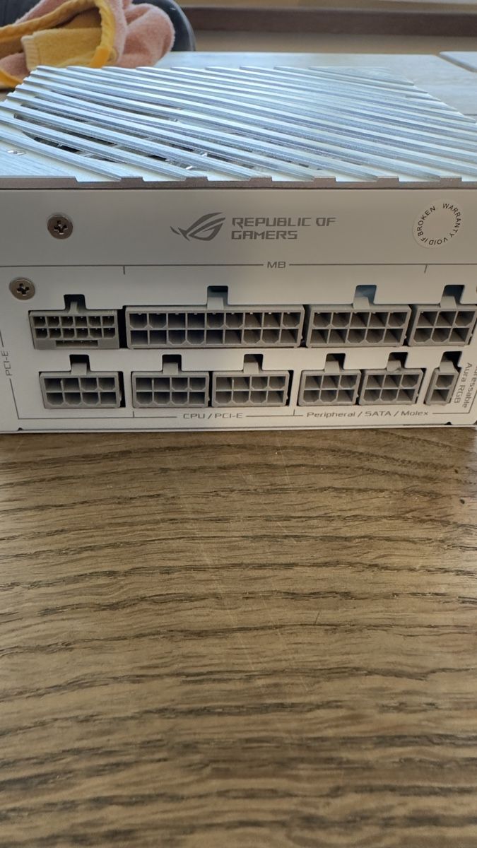 PC: Pc Netzteil  – Usato da Stadel b. Niederglatt venduto da Gansi86 2