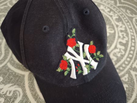 New York Yankees Cap with Roses Embroidery