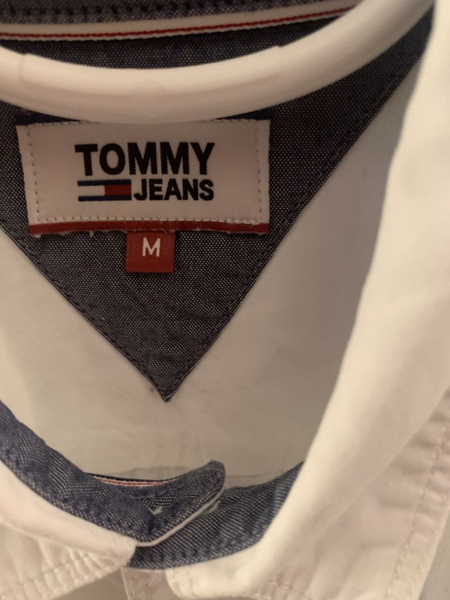 Tommy Hilfiger Hemden: Tommy Jeans Herrenhemd Grösse M weiss – Gebraucht aus Sargans von Rohan12 2