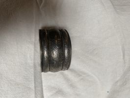 Metallarmreif aus Indien