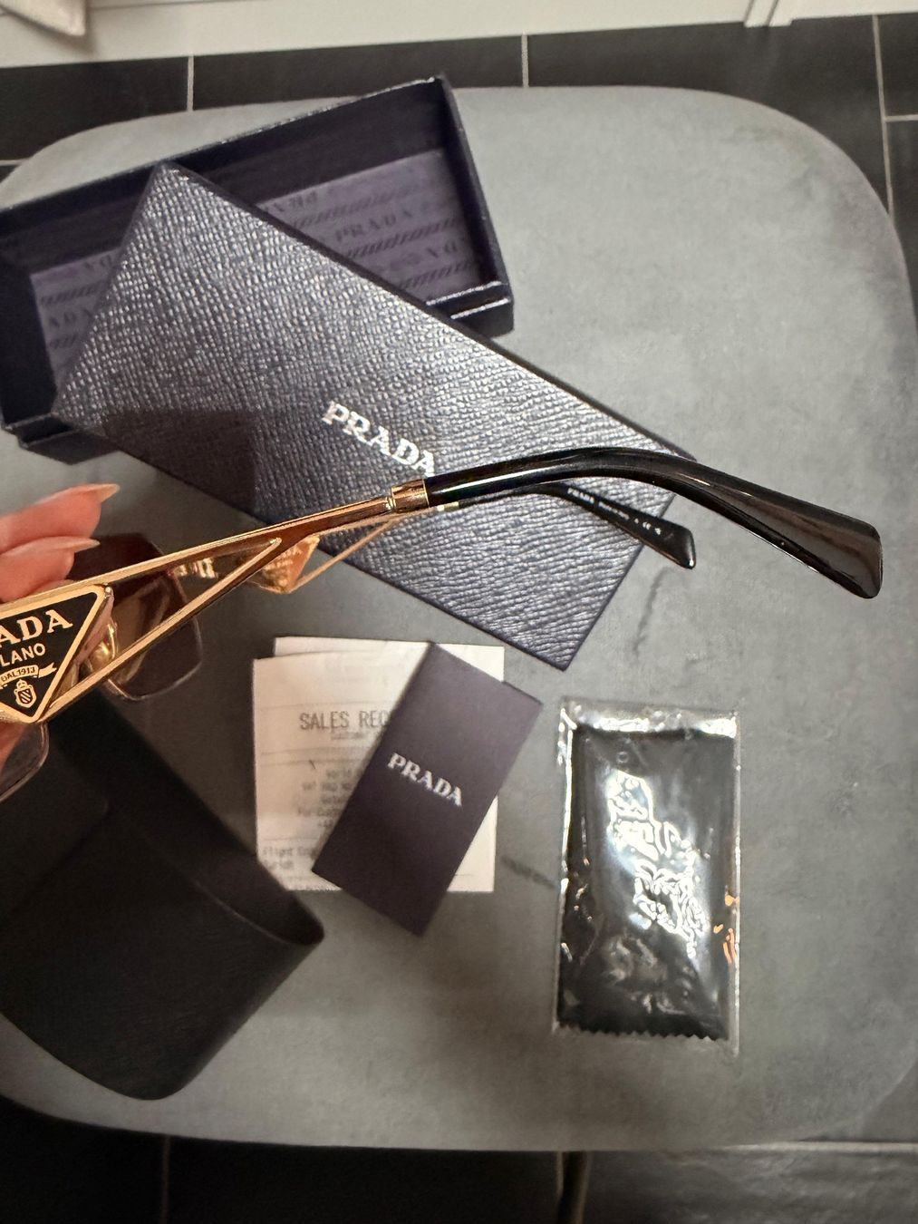 Prada Occhiali & Lenti: ORIGINAL PRADA SONNENBRILLE – Nuovo (secondo la descrizione) da Bern venduto da mir_dh2r 8