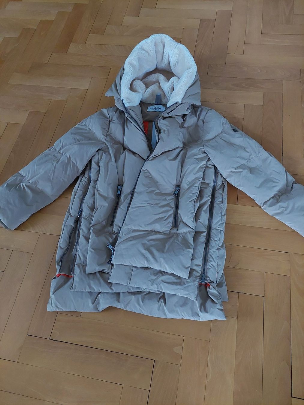 Jacken: BLONDE Nr8 Winterjacke – Neu (gemäss Beschreibung) aus Bern von Gabriela32 2
