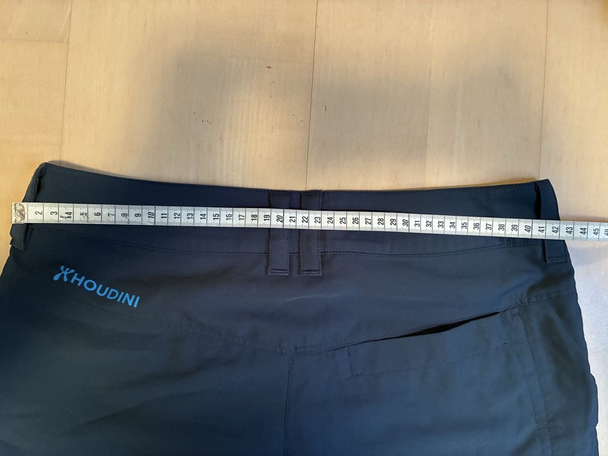 Houdini Pantaloni: Shorts Houdini Gr. S – Usato da Biberist venduto da wacholder 3