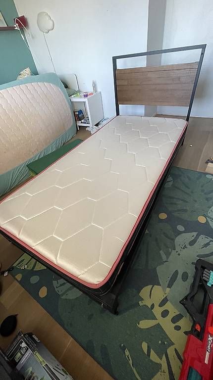 Letti: Lit 190x90cm  – Usato da La Sarraz venduto da lenamoser 3