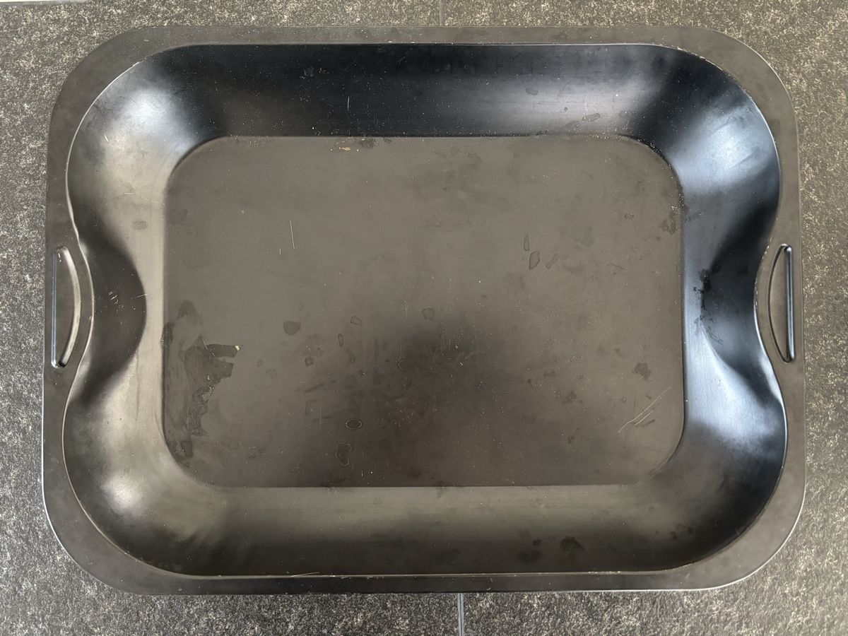 Moules à gâteaux: Backschale schwarz 40 x 30 x 5 cm – D'occasion à Aeschi SO par Bluemail
