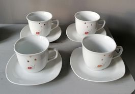 4 Tassen mit Schnecken und goldenen Tropfen