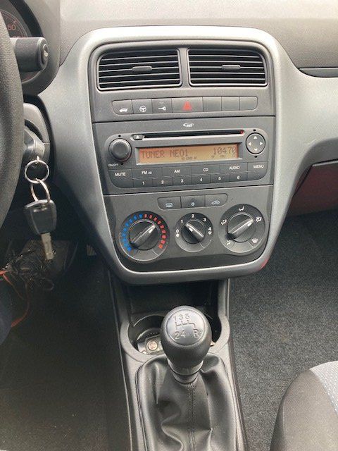 Fiat Automobili: FIAT Punto 1.2 8V – Usato da Frauenkappelen venduto da Autohaus-Bern 6