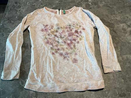 Pullover BENETTON 130 CM, WIE NEU