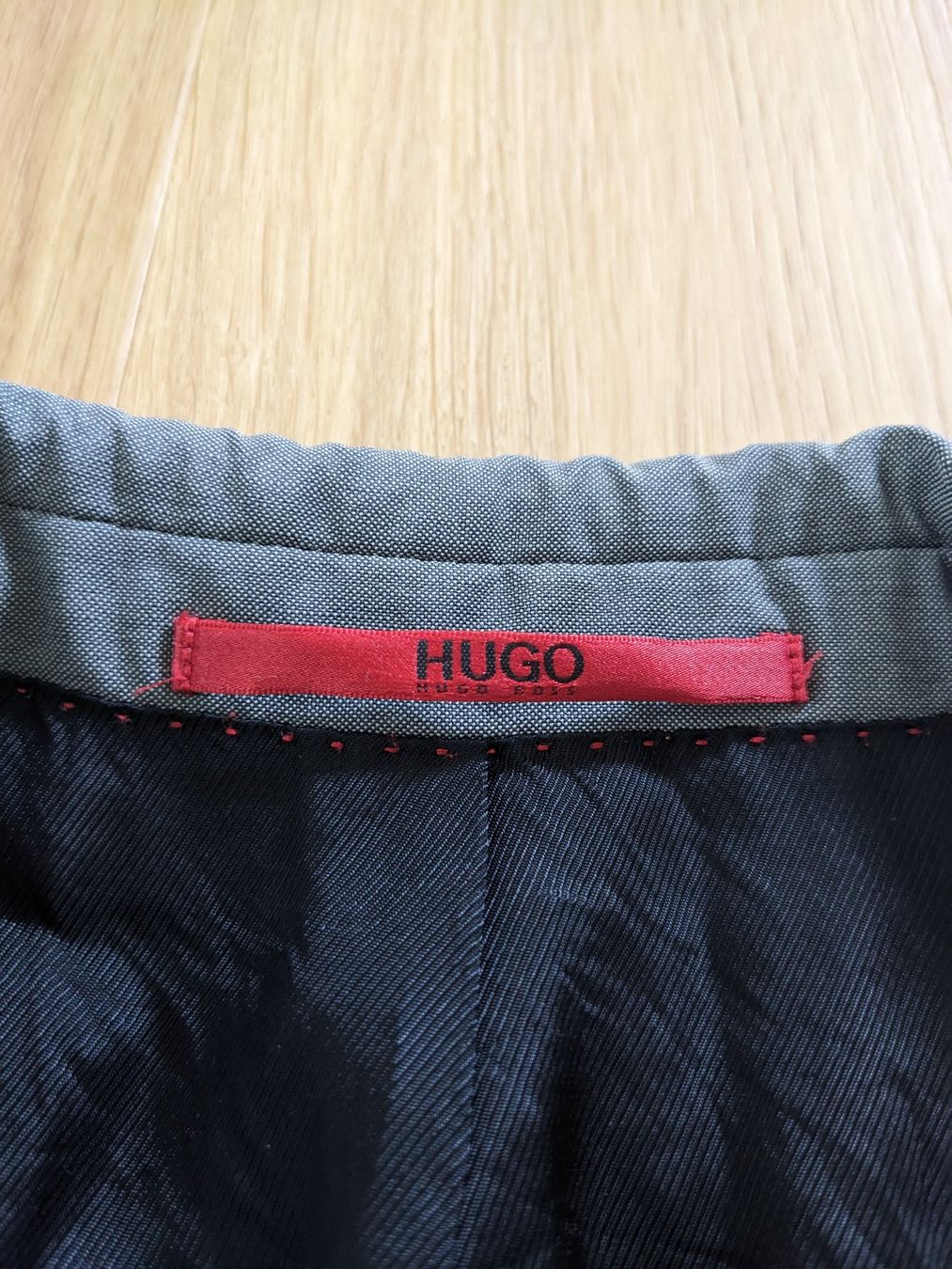 Hugo Boss Giacche: Hugo Boss Blazer / Sakko Gr. 52 – Usato da Lengnau AG venduto da Nathi88 1