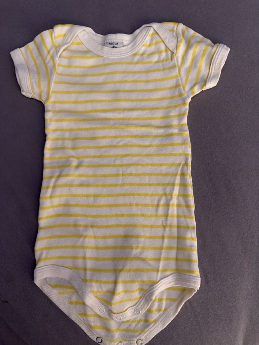 Petit Bateau Biancheria intima: 3 Bodies - Petit Bateau - Gr 71 cm – Usato da Rothenthurm venduto da LaThie