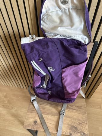 Rucksack Salomon 18 Liter lila guter gebrauchter Zustand