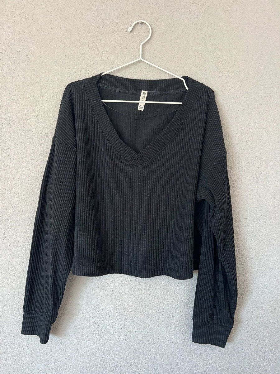 Alo Yoga Maglioni & Felpe: ALO Yoga Pullover gerippt, Size L – Usato da Muri b. Bern venduto da michellew23