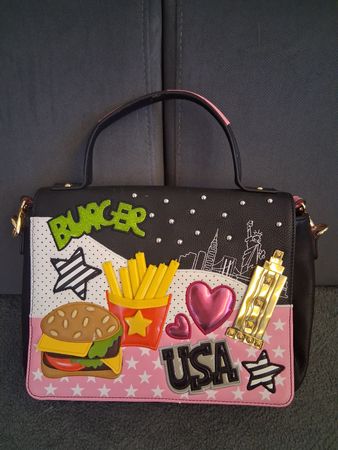 Coole Handtasche im New-York-Look - Hingucker garantiert!