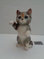 Porzellan-Figur Katze Grösse 19 cm.
