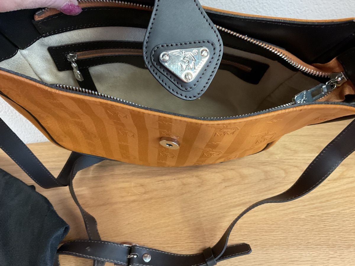 Maison Mollerus Borse da donna: Neue Maison Mollerus Tasche – Nuovo (secondo la descrizione) da Galgenen venduto da Schwantli 3
