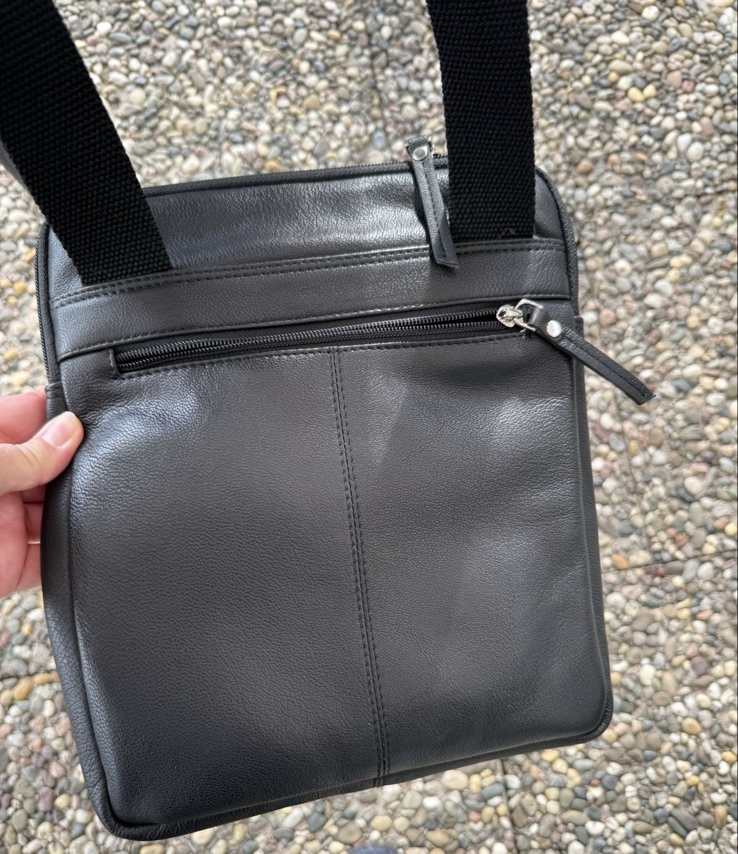 Borse: Schwarze Leder-Herrentasche Neu – Nuovo e nell'imballaggio originale da Ebikon venduto da elischka 2
