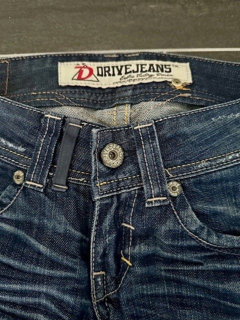 Jeans: Vintage Drive Jeans – Nuovo (secondo la descrizione) da Dallenwil venduto da ZD2019 2