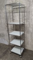 Praktisches Balton Regal auf Rollen, mit Glas Tablar 