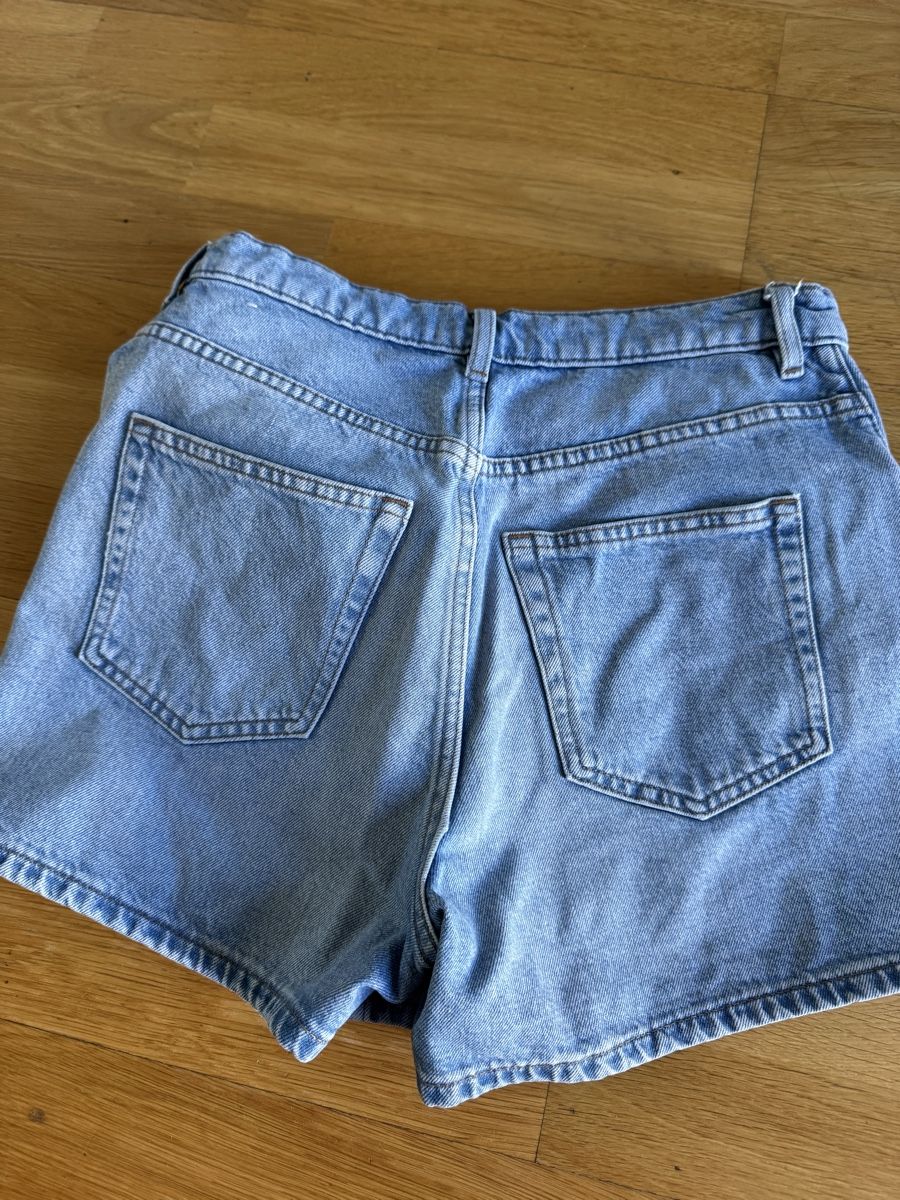Other Stories Jeans: & other stories shorts – Neuf (Voir description) à Bern par FashionK92 2